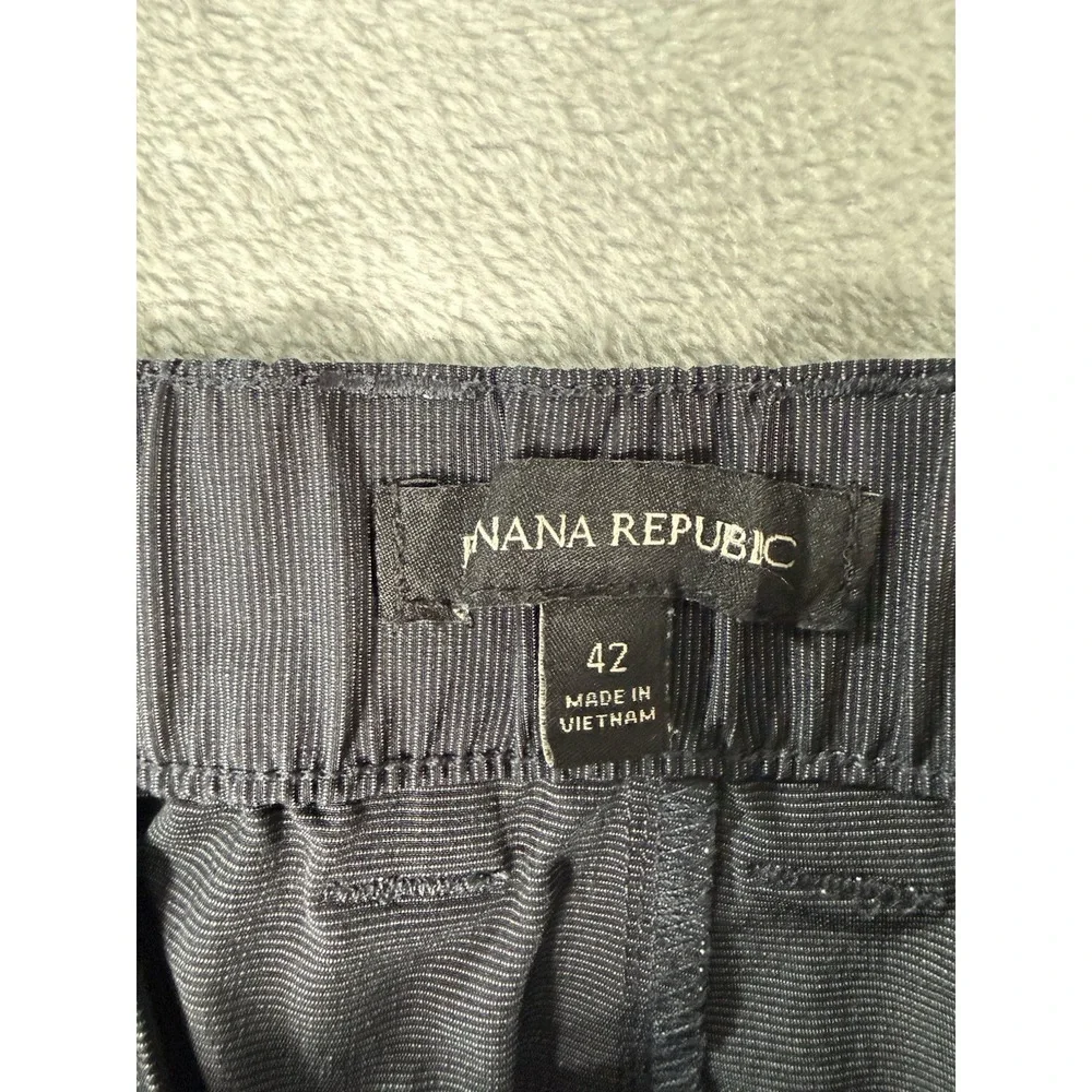 Banana Republic Shorts Mens 42 Grey Flat Front Casual Chino